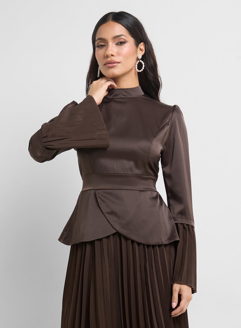 خزانة فستان ميدي بكسرات وكسرات بيبلوم - Image 3