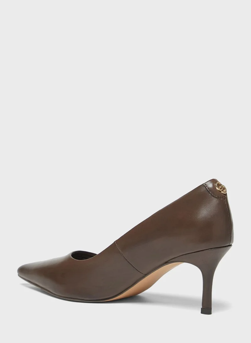 سيليست Pointed Toe Pumps