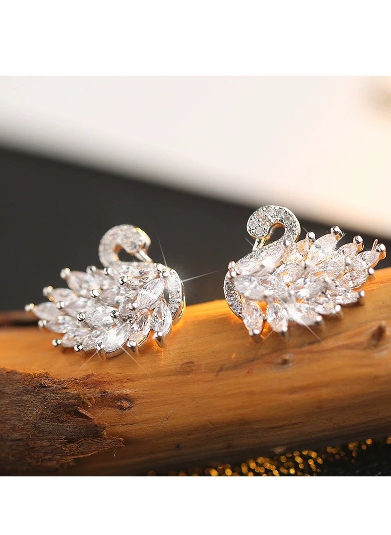 Exquisite White Swan Earrings: Elegance and Sophistication in Every Detail ,925 silver needle. - pzsku/ZCF31B4BCB52F4961CD14Z/45/_/1712052031/553325cf-e8ae-4669-af11-769fc224f03b