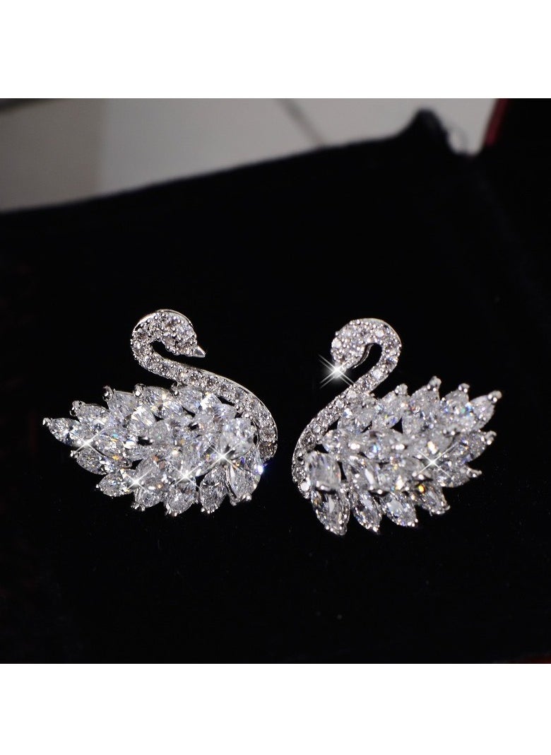 Exquisite White Swan Earrings: Elegance and Sophistication in Every Detail ,925 silver needle. - pzsku/ZCF31B4BCB52F4961CD14Z/45/_/1712053298/a189974c-72b5-4d7e-bec5-d79f11f7b058