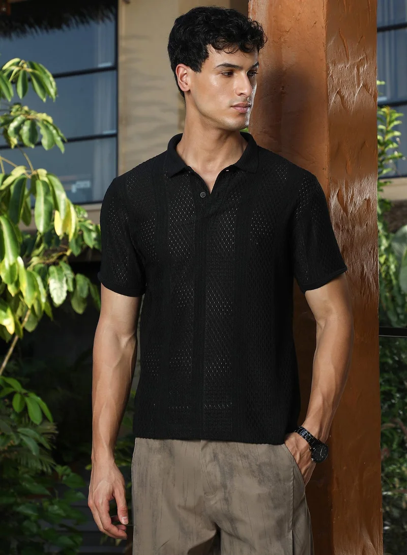 كامبوس سوترا تيشيرت بولو رجالي جاكار ماركيز بياقة بولو وأكمام قصيرة بفتحة أزرار نصفية وحافة مستقيمة من قماش راشيل جاكار محبوك للارتداء الكاجوال اليومي بلون أسود أونيكس