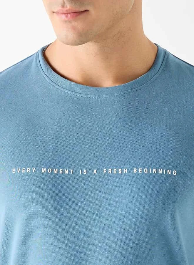 Iconic Iconic Slogan Print Crew Neck T-shirt with Short Sleeves