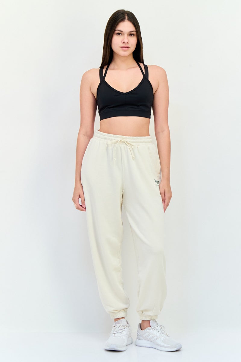 PUMA سروال رياضي نسائي مناسب في الهواء الطلق، أبيض فاتح - Image 4