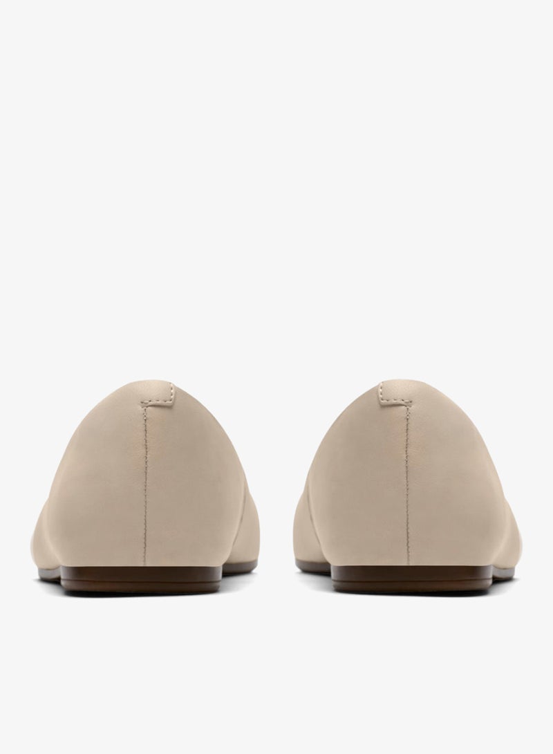 clarks Livia Lily Cream Leather - Image 4