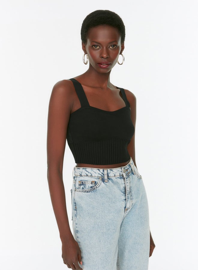trendyol Black Heart Neck Crop Knit Blouse - Image 2