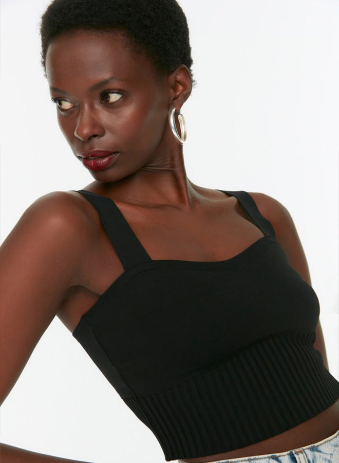 trendyol Black Heart Neck Crop Knit Blouse - Image 3