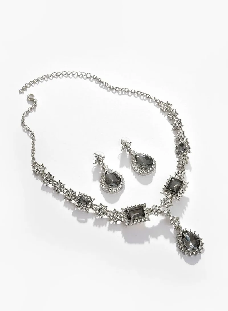 SOHI Silver Plated Designer Stone Necklace and Earring Set Jewellery Set