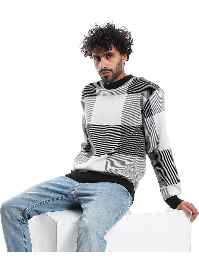 Andora Windowpane Pattern Round Collar Knit Pullover _ Black & OffWhite  - Image 1