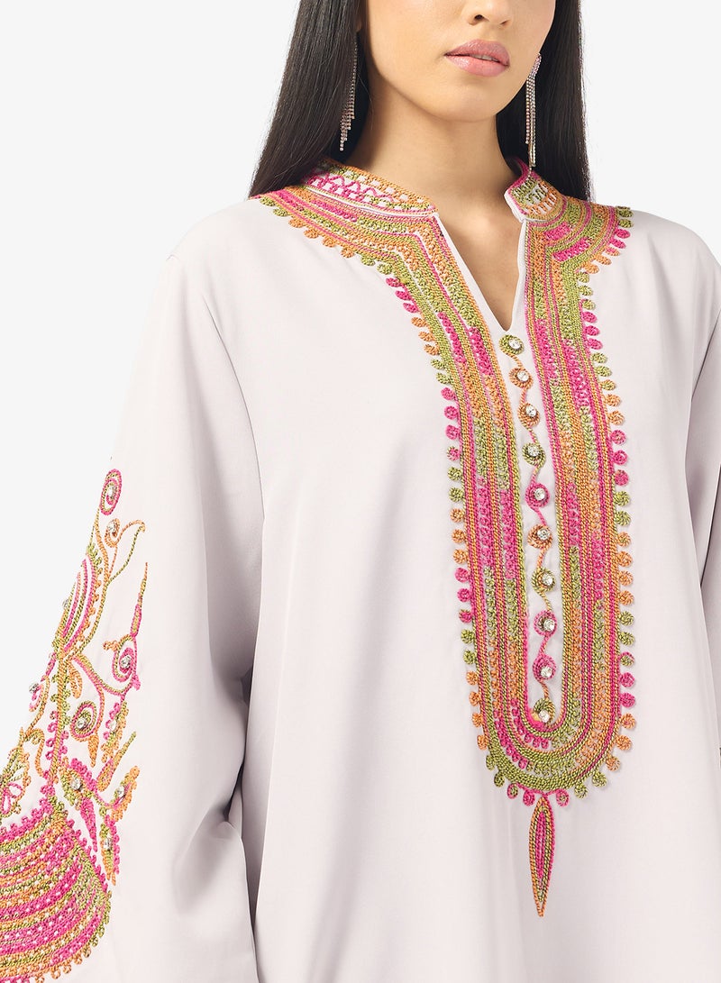 Khizana Embroidered Jalabiya - Image 3