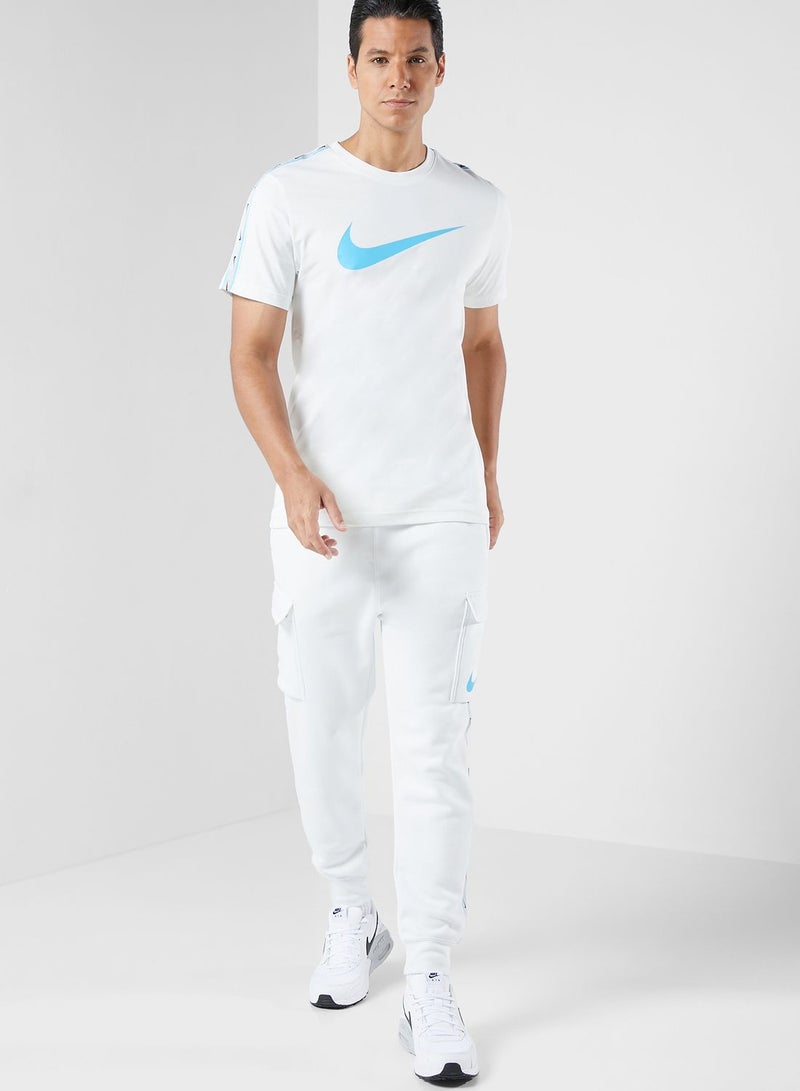 Nike Nsw Repeat T-Shirt - Image 4