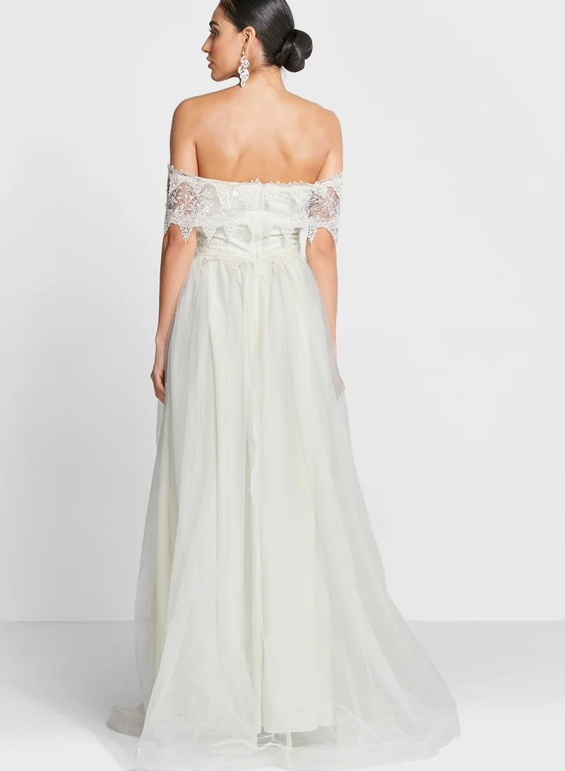 Namshi x Farah Hassan Bardot Lace Dress
