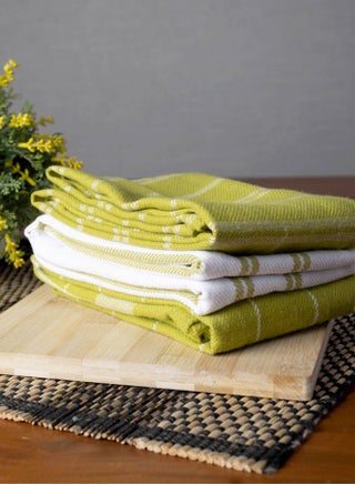 3-Piece Multi Purpose Fabric Highly Absorbent Quick Dry Kitchen For Every Day Cleaning Towel Set 45x70 cm - pzsku/ZCF45EEE856D2352EDF08Z/45/_/1694782925/1f3cbb35-fc06-4b92-93b2-17e43632c40b