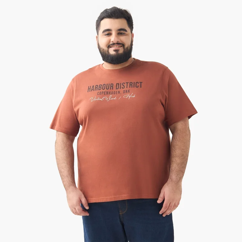 سبلاش فيڤ تيشيرت بطبعة شعار ورقبة دائرية