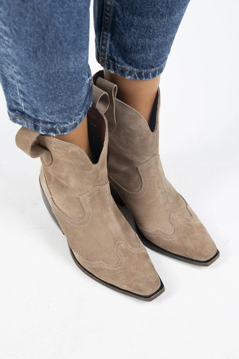 Manijero Manijero Ellinor Women's Genuine Leather Western Mink Ankle Boots