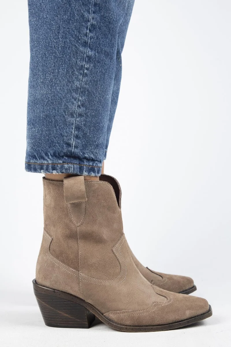 Manijero Manijero Ellinor Women's Genuine Leather Western Mink Ankle Boots