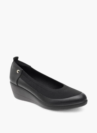 لو كونفورت Womens Textured Shoes With Wedge Heels