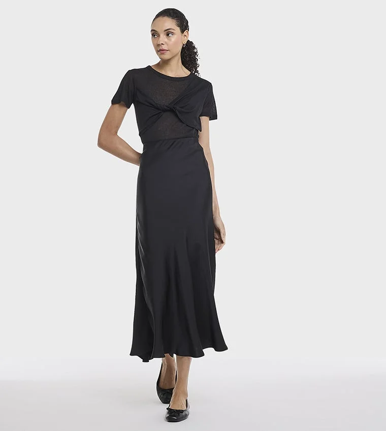 بي سي بي جي BCBG Crew Neck T-Shirt With Twisted Detail