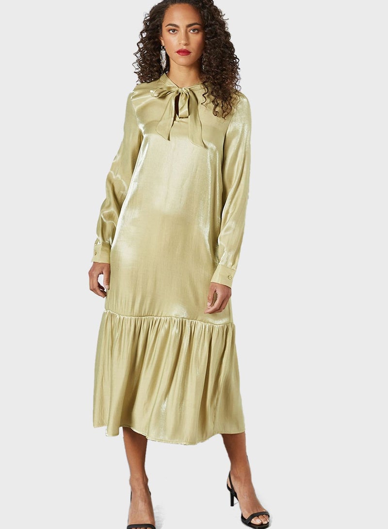 سيفي فور هانيا فستان باربطة ومزين بفتحة - Image 1