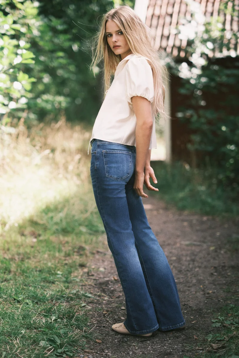 اتش اند ام بلوزة بربطة أمامية