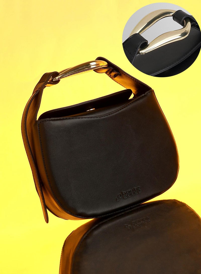 Haute Sauce Solid Magnet Lock Regular Vegan Leather Hand Bag For Women  - Image 3