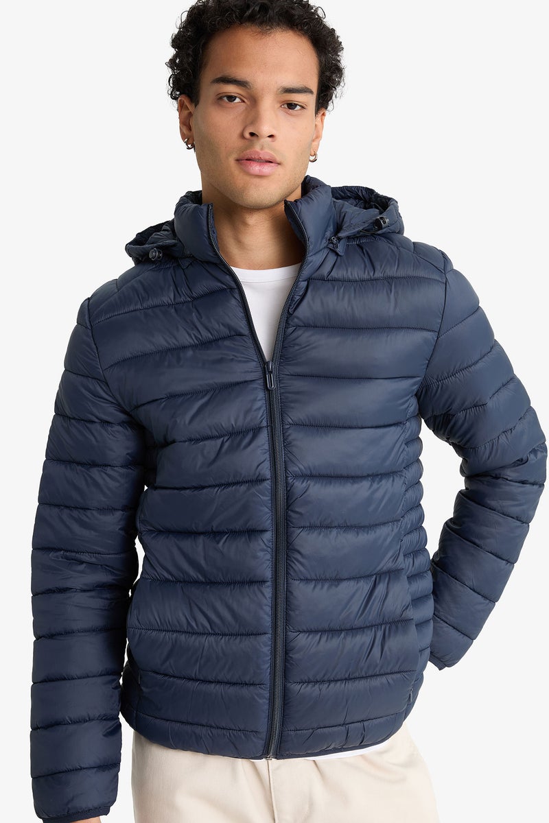 ديفاكتو جاكيت بامب سليم فيت بكابيشون وتر بروف بجيب من الداخل - Image 1