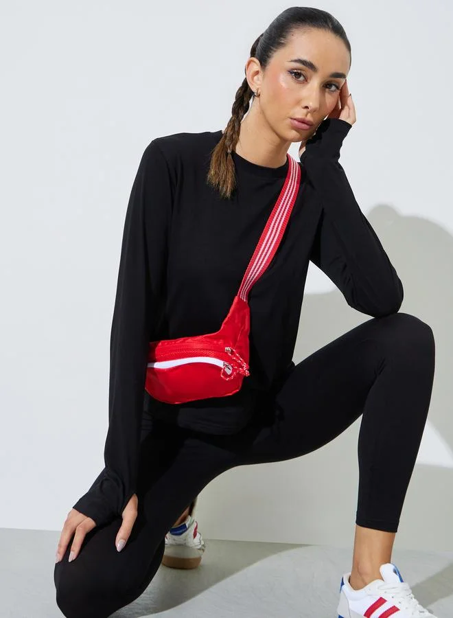 ستايلي Black Cotton Lycra T-Shirt With Thumbhole Sleeve