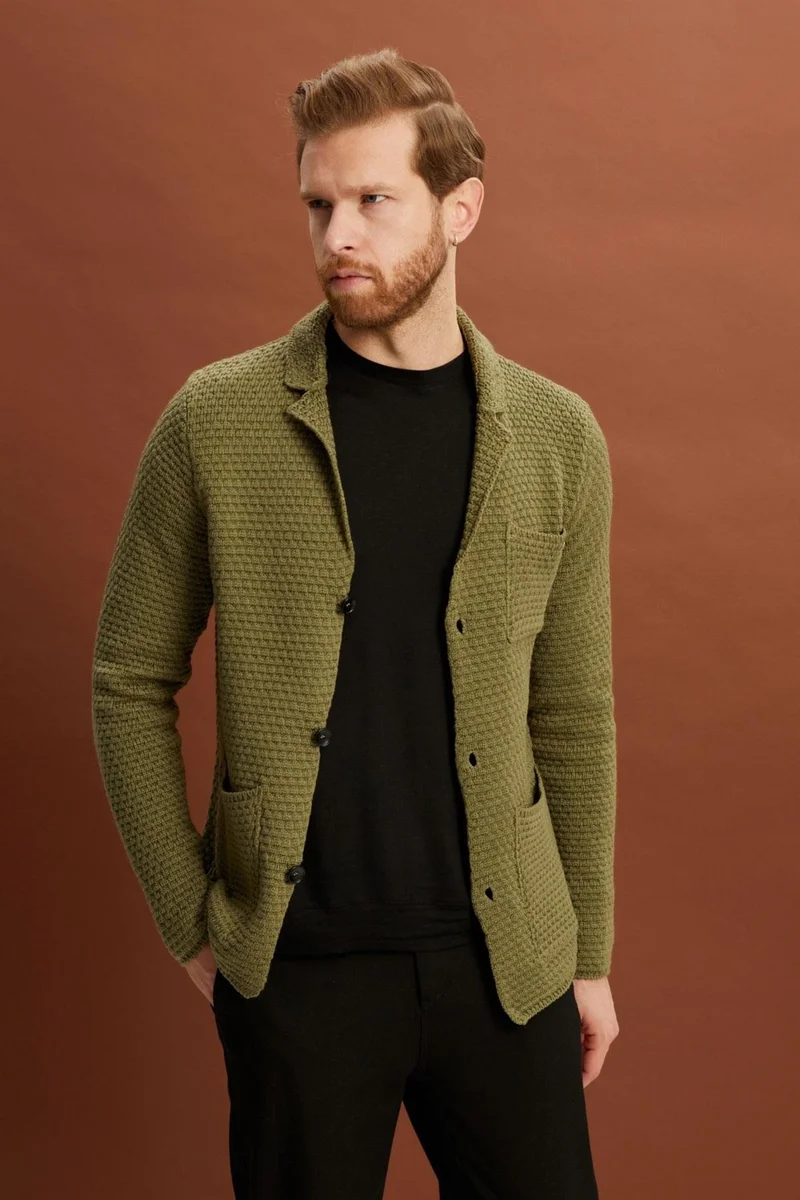 الكسندر جاردي V-Neck Buttoned Knit Cardigan (E22-5715)