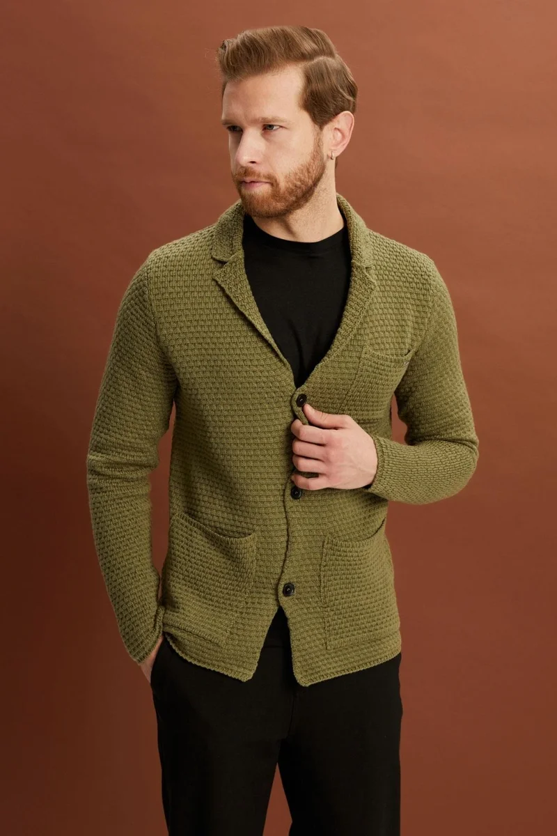 الكسندر جاردي V-Neck Buttoned Knit Cardigan (E22-5715)