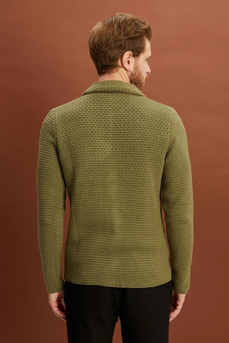 الكسندر جاردي V-Neck Buttoned Knit Cardigan (E22-5715)