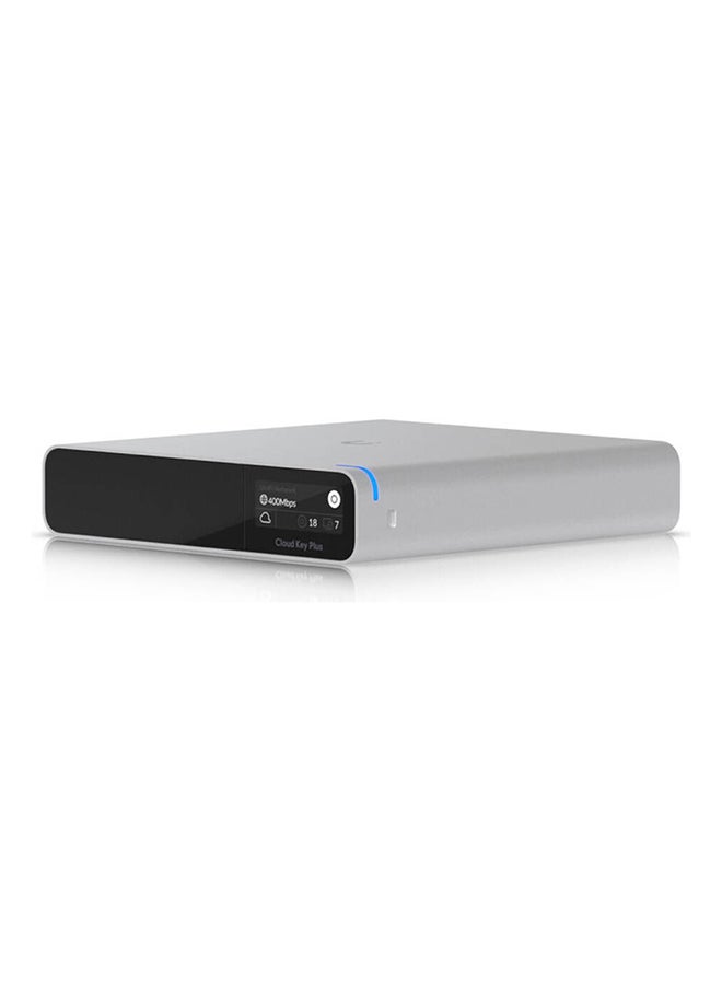 أوبيكويتي مفتاح الشبكات السحابية، الجيل الثاني، 1 تيرابايت SSD SATA بحجم 2.5 بوصة، 802.3af PoE، شاشة أمامية، تقنية السحابة الهجينة، 2 منفذ USB-C، فتحة بطاقة MicroSD، منفذ Ethernet Gigabit Poe+، فضي | UCK-G2-SSD - Image 1