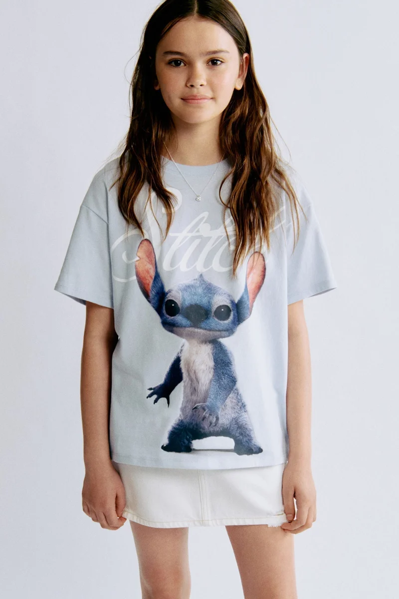 اتش اند ام تي-شيرت قطني مزين بطبعات