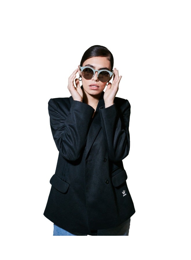 ليا نظارة شمسية نسائية ساحرة من ليا، نظارة شمسية دائرية محمية من الأشعة فوق البنفسجية بإطار نصف رمادي فاتح من الأسيتات وعدسة فضية عاكسة، قياس 55*21*145، (LeiaBVS1060CH01) - Image 2