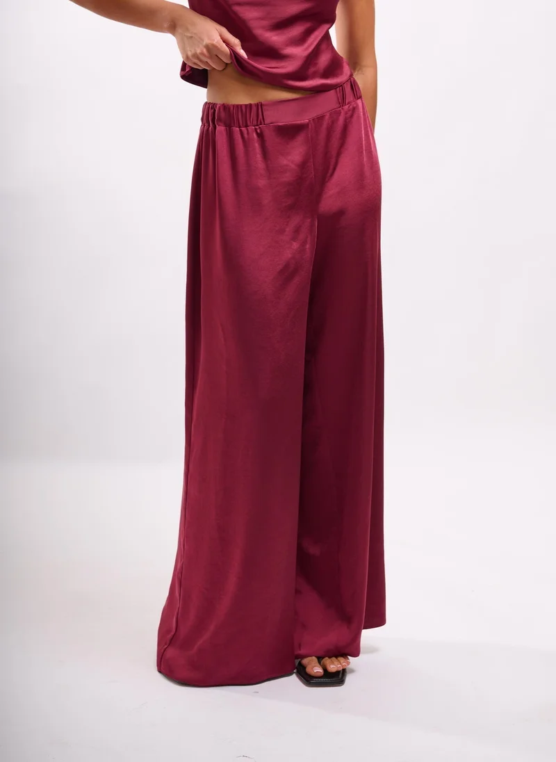 Faia MID RISE WIDE LEG TROUSER IN SATIN IN PORT