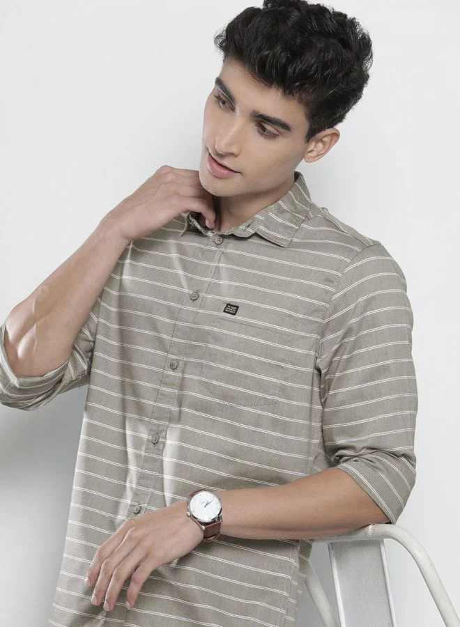 The Indian Garage Co Men Slim Fit Striped Full Sleeves Cutaway Collar Casual Shirt