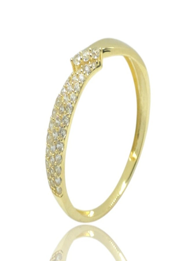 Elegant 18K Gold Ring with Dazzling Zircon Stones - Image 2