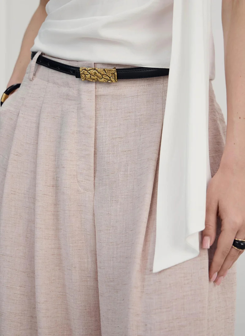 Lichi Belt with textured buckle