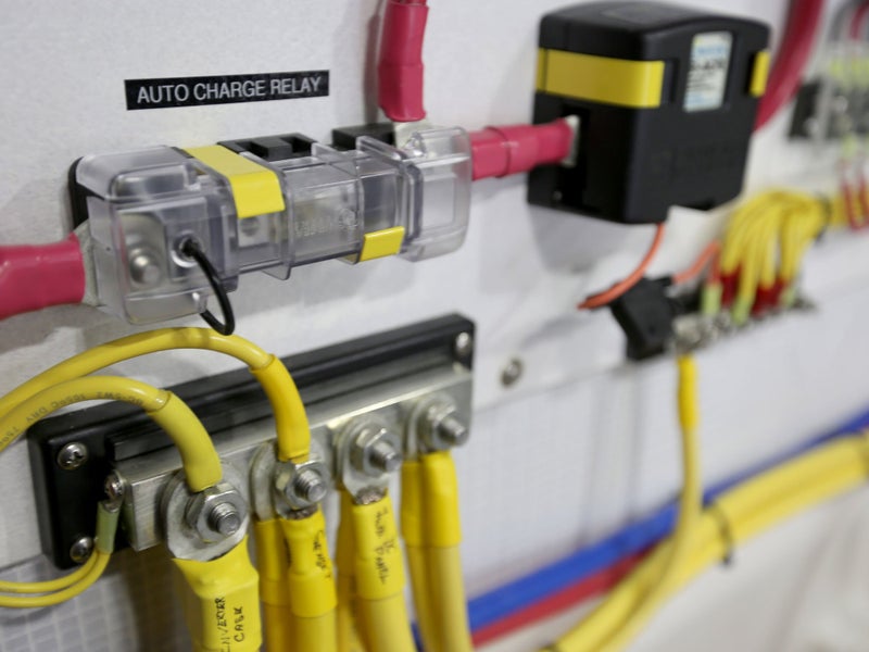 Blue Sea Systems 7720 Fuse Block MIDI - Image 4