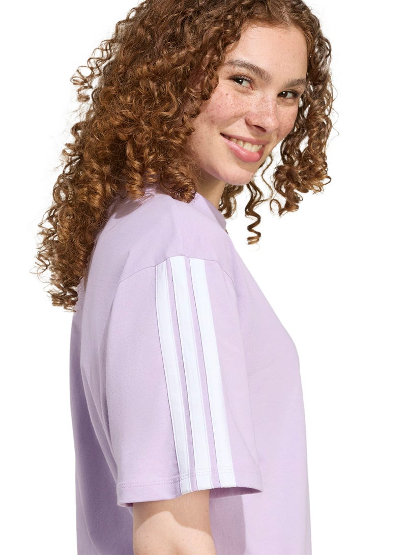 adidas تيشيرت أساسي بياقة مستديرة وثلاث خطوط بتصميم بوي فريند - Image 4