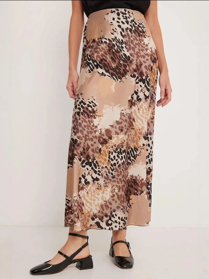 بيغ دارت تنورة ماكسي ساتان مبطنة من