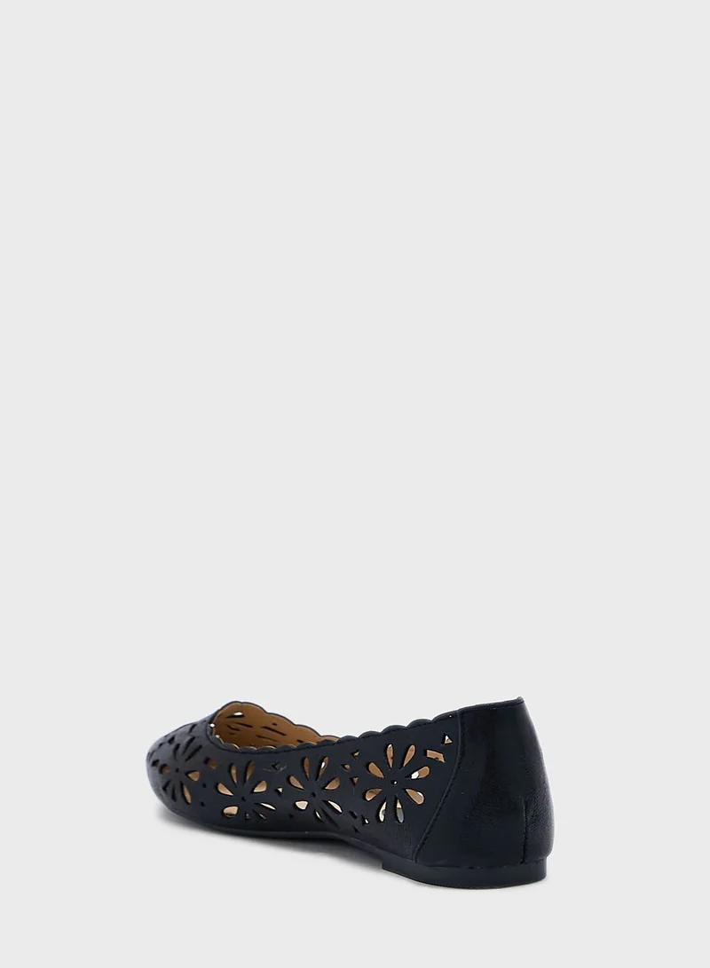 ELLA Cutout Flower Pointed Flat Shoe