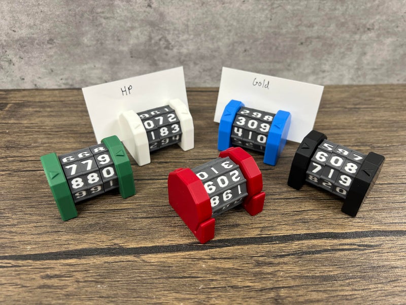 MunnyGrubbers - 5 Pack Life Counter - HP Tracker with Tracking Card Slot - (Random 7PC D20 Dice Set Included) - MTG - Tabletop RPG - Board Games - DND - Dungeons and Dragons - (5 Pack - Combo A) - Image 4