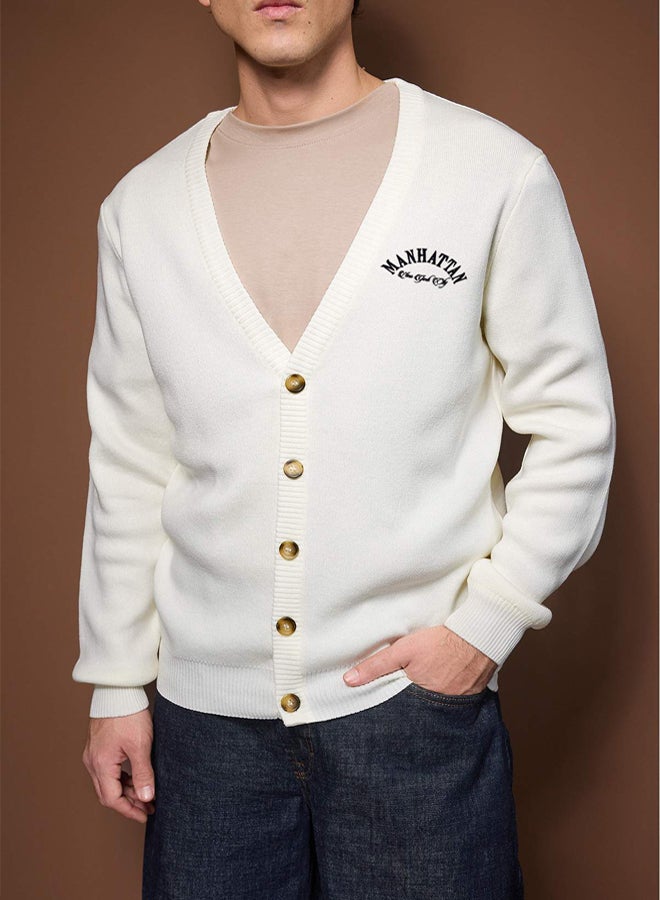 trendyol Ecru Oversize VNeck Plain Cardigan - Image 3