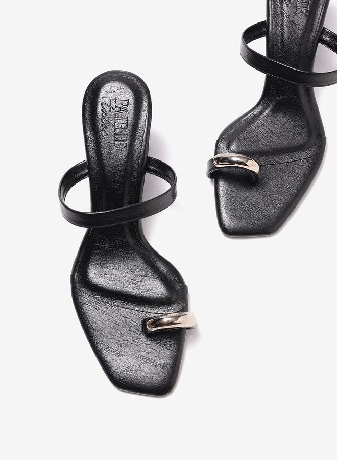 Pair-ie Tales Black Metallic Toe-Ring Block Heel Sandals - Image 3