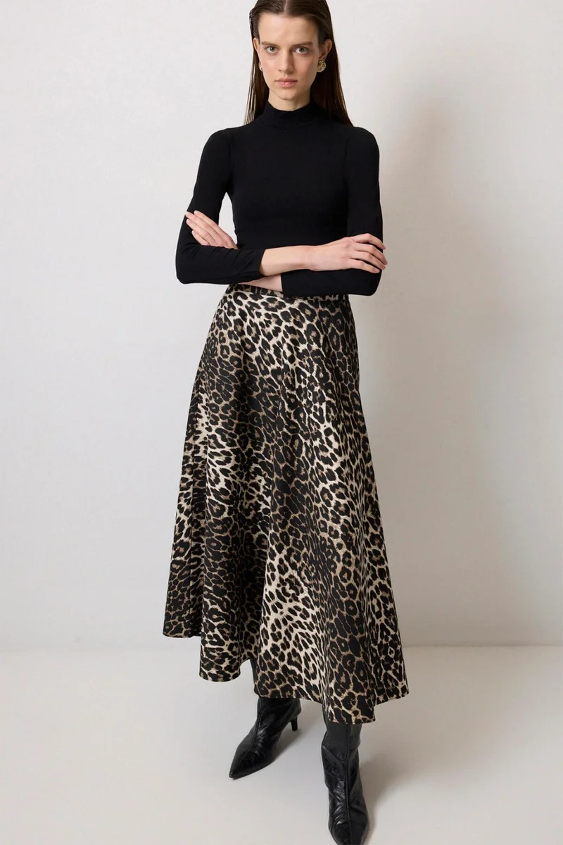توتشي A Cut Patterned Gabardine Skirt