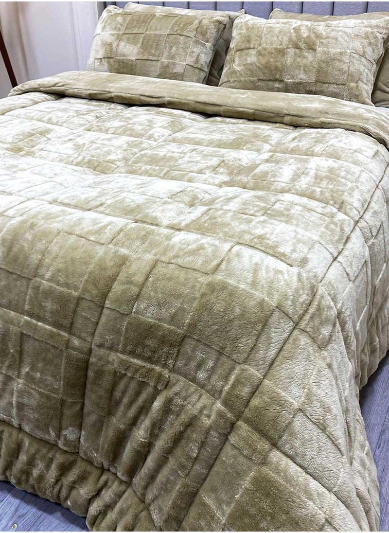 Family Bed Quilt Set Chess Spanish Fur 3 pieces size 220 × 240 cm model 2410 from Family Bed  - Image 2
