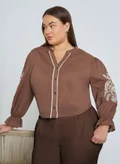Styli Brown