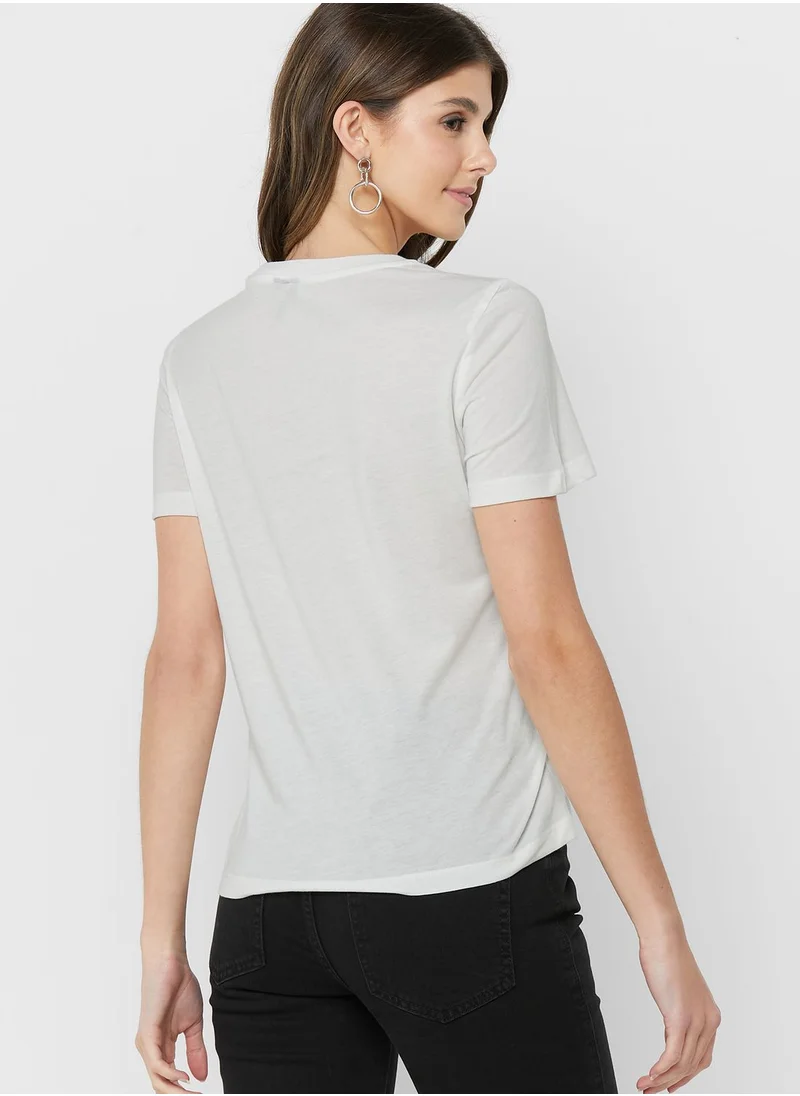 VERO MODA Graphic Knitted T-Shirt