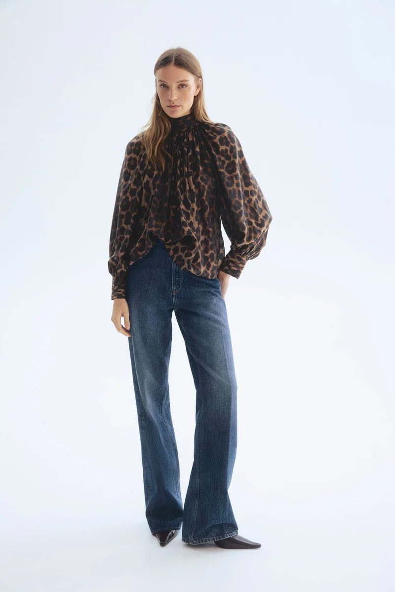 اتش اند ام بلوزة بتصميم منسدل