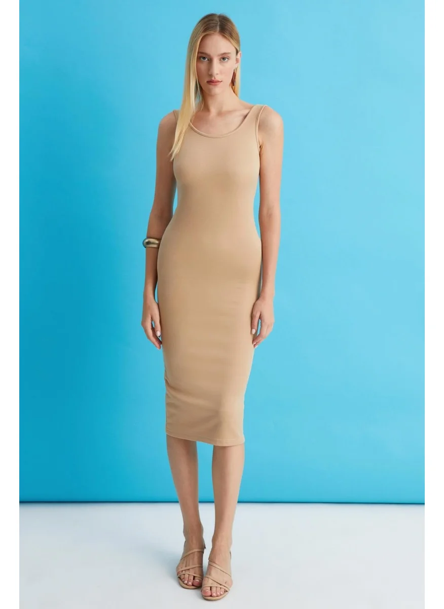 الكسندر جاردي Strappy Pencil Dress (B22-41400)