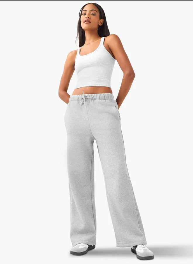 لي كوبر Lee Cooper Relaxed Fit Joggers with Drawstring Closure